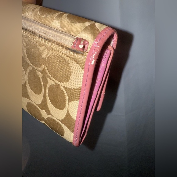 Vintage Coach Wallet - Picture 6 of 12